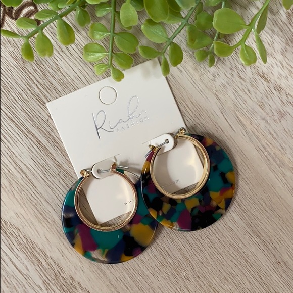 Riah Fashion Jewelry - Riah Fashion Earrings 💗 Gold, Green, Magenta